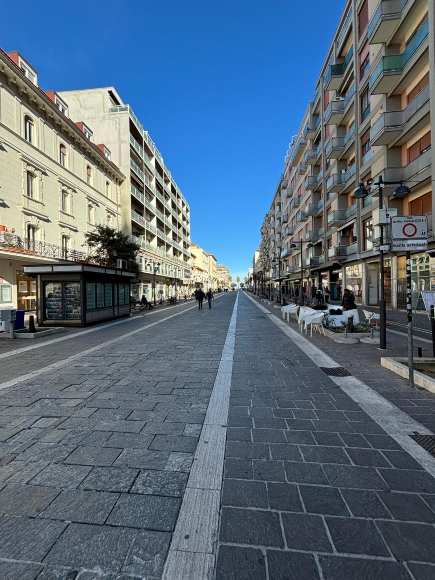 Michelangelo Apartment Pescara Exterior foto